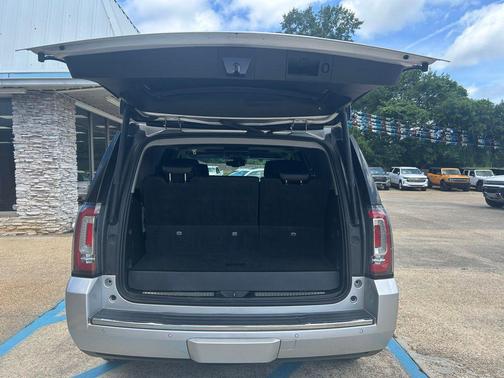 Quicksilver Metallic 2019 GMC Yukon Denali