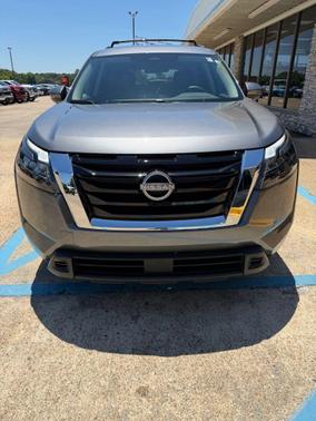Gun Metallic 2025 Nissan Pathfinder SV FWD