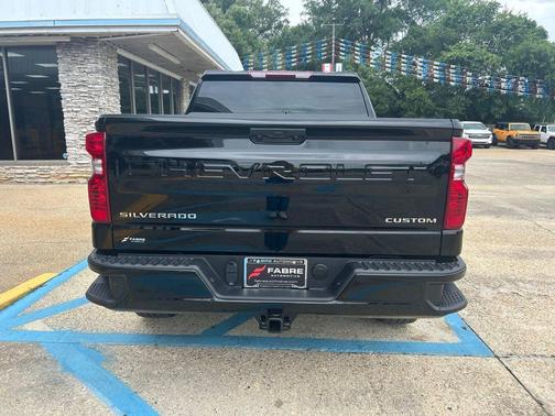 Black 2026 Chevrolet Silverado 1500 Custom