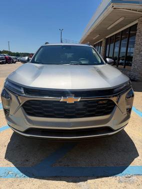 Sterling Gray Metallic 2025 Chevrolet Trax LT