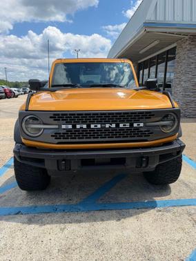 Orange Metallic 2022 Ford Bronco Badlands
