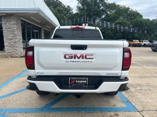 Summit White 2026 GMC Canyon Elevation