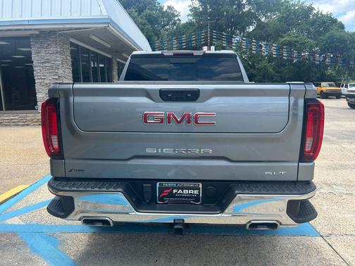 Sterling Metallic 2024 GMC Sierra 1500 SLT