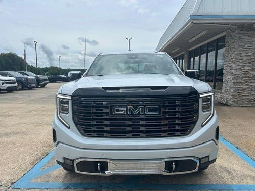 Glacier White Tricoat 2026 GMC Sierra 1500 Denali Ultimate