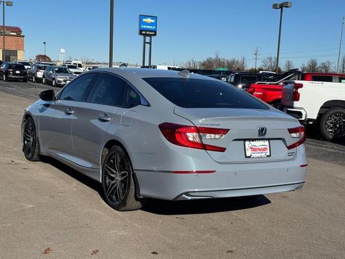 2022 Honda Accord Hybrid Touring