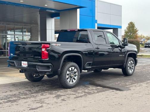 2026 Chevrolet Silverado 2500 Custom