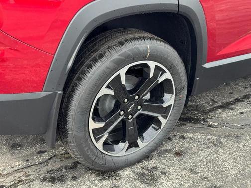 Radiant Red Tintcoat 2026 Chevrolet Equinox 1LT