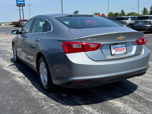 Sterling Gray Metallic 2025 Chevrolet Malibu FWD 1LT
