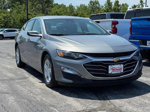 Sterling Gray Metallic 2025 Chevrolet Malibu FWD 1LT