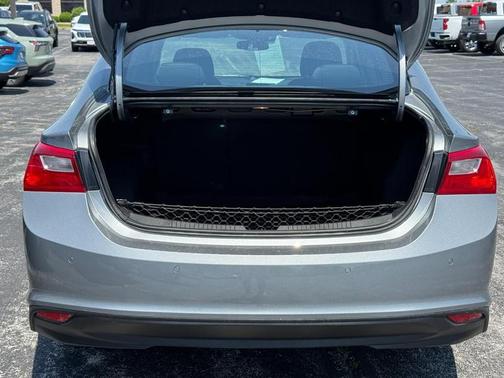 Sterling Gray Metallic 2025 Chevrolet Malibu FWD 1LT