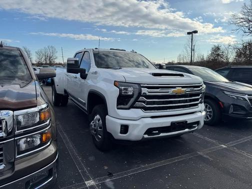 2024 Chevrolet Silverado 3500 High Country