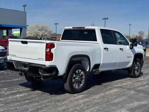 2024 Chevrolet Silverado 2500 Custom