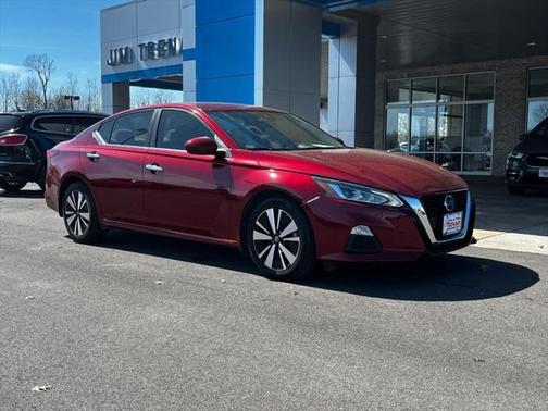 2022 Nissan Altima 2.5 SV