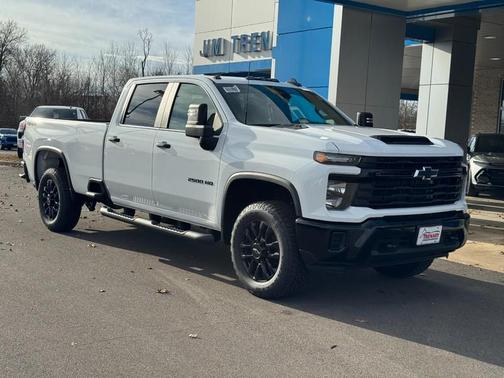 2026 Chevrolet Silverado 2500 Custom