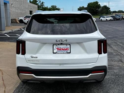 2024 Kia Sorento S
