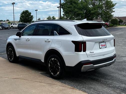 2024 Kia Sorento S