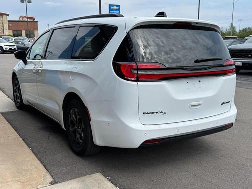 Bright White Clearcoat 2024 Chrysler Pacifica Hybrid Premium S Appearance Pkg