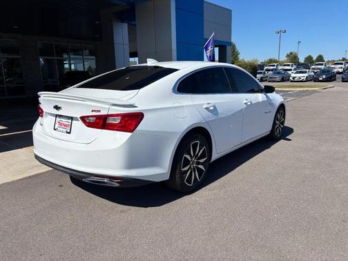2025 Chevrolet Malibu FWD RS