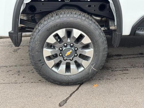 2026 Chevrolet Silverado 2500 Custom