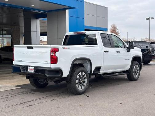 2026 Chevrolet Silverado 2500 Custom