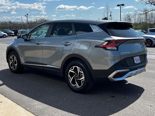 2024 Kia Sportage LX