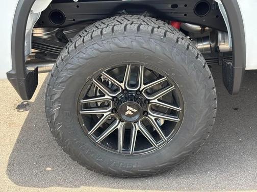 2025 Chevrolet Silverado 2500 Custom