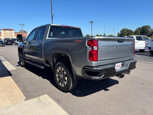 2024 Chevrolet Silverado 2500 Custom
