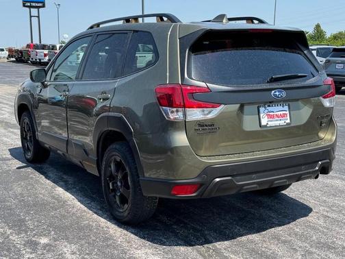Autumn Green Metallic 2022 Subaru Forester Wilderness