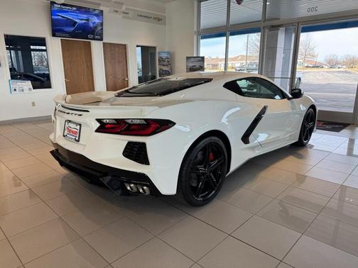 2026 Chevrolet Corvette Stingray w/1LT