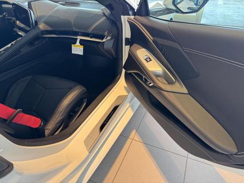 2026 Chevrolet Corvette Stingray w/1LT