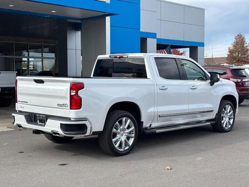 2022 Chevrolet Silverado 1500 High Country