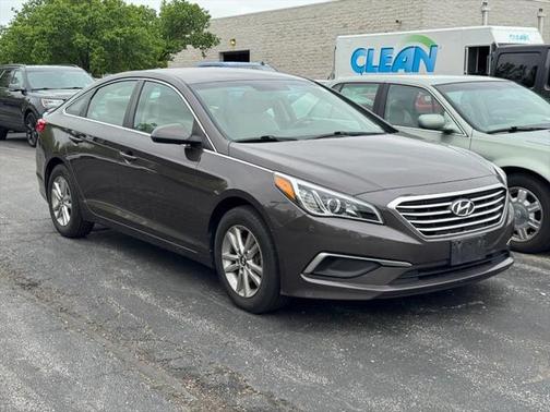 2016 Hyundai SONATA SE