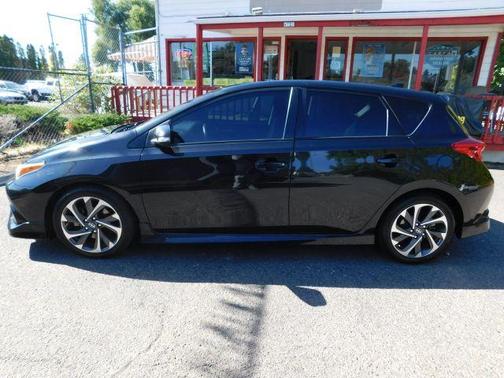 2016 Scion iM Base