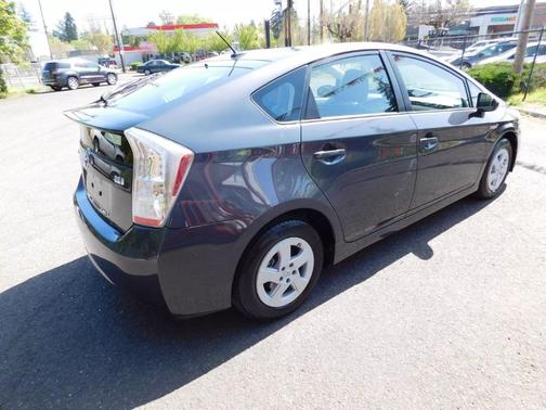 2011 Toyota Prius I