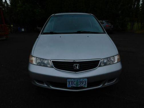 Starlight Silver Metallic 2001 Honda Odyssey LX