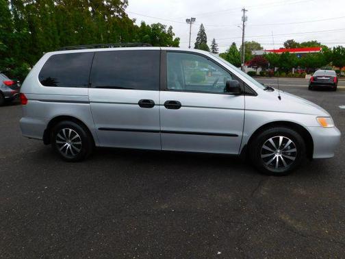 Starlight Silver Metallic 2001 Honda Odyssey LX