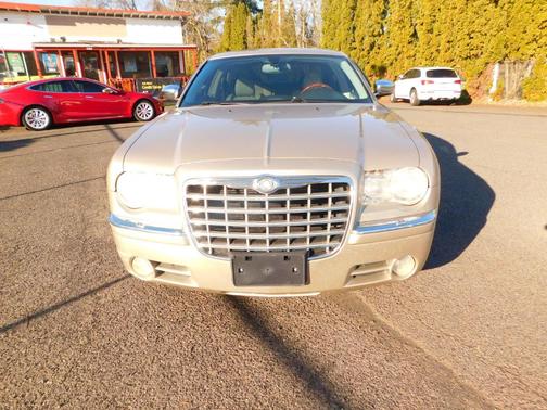 2006 Chrysler 300C Base