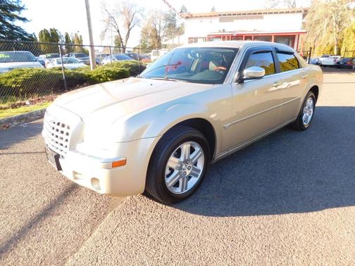 2006 Chrysler 300C Base