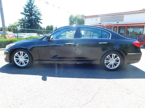 Black Noir Pearl 2012 Hyundai Genesis 3.8