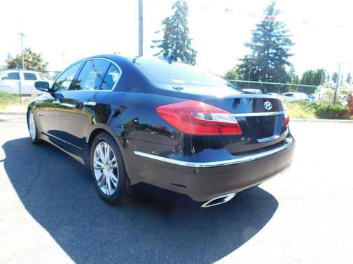Black Noir Pearl 2012 Hyundai Genesis 3.8
