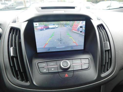 Magnetic Metallic 2017 Ford Escape SE