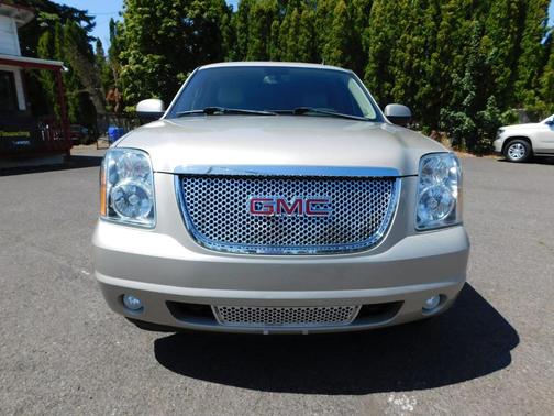 2013 GMC Yukon Denali