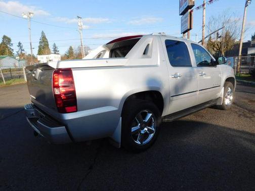 2011 Chevrolet Avalanche 1500 LTZ
