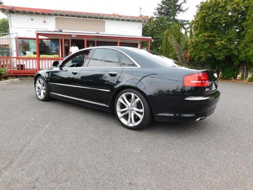 2008 Audi S8 5.2 quattro