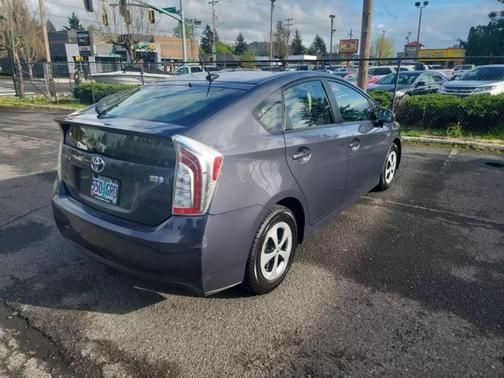 2013 Toyota Prius Three