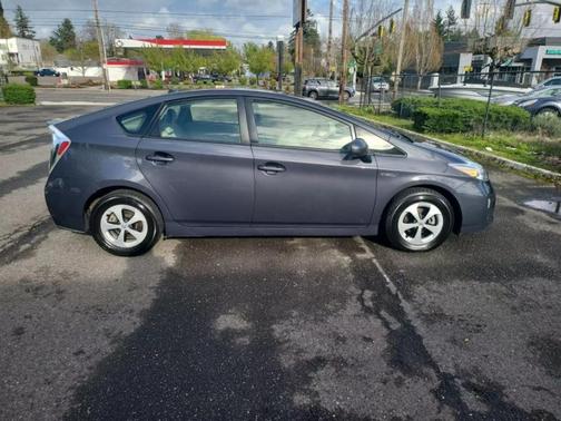 2013 Toyota Prius Three