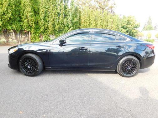 Jet Black 2016 Mazda Mazda6 i Sport