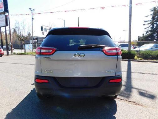 Billet Silver Metallic Clearcoat 2014 Jeep Cherokee Latitude