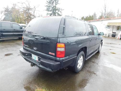 2003 GMC Yukon XL Denali