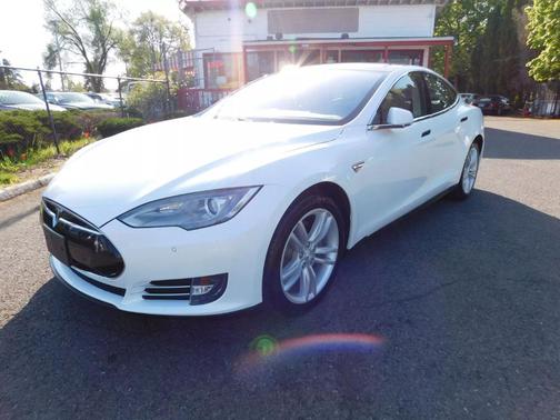 2014 Tesla Model S Performance